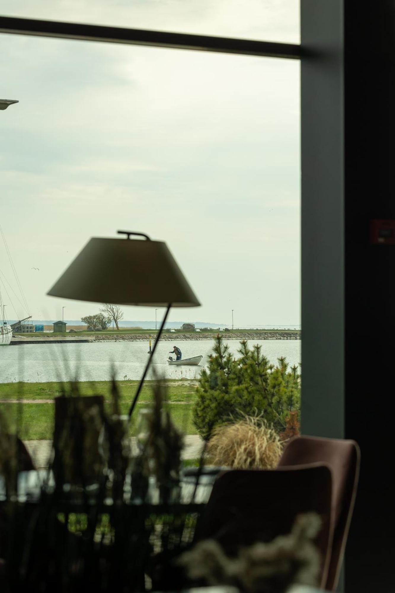 Oe Seaside Suites & Spa Kuressaare Ngoại thất bức ảnh